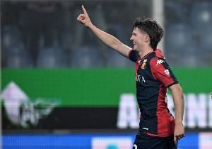 意媒：国米必须先出售泽林斯基，才能引进弗伦德鲁普