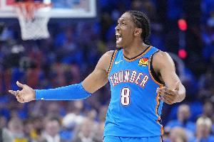 戴格诺特：杰伦威比赛风格极具冲击力 他为球队解锁了更多可能性